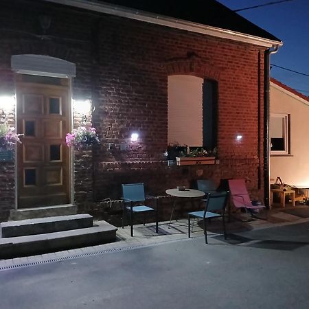 Gite A La Ferme Chez Magali Escaudoeuvres エクステリア 写真